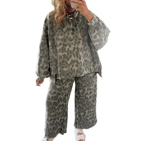 Znacicc Trendy Leopard Print Lounge Set for Women Cozy Pullover and Pants with Raw Edge Details and Drawstring Waist