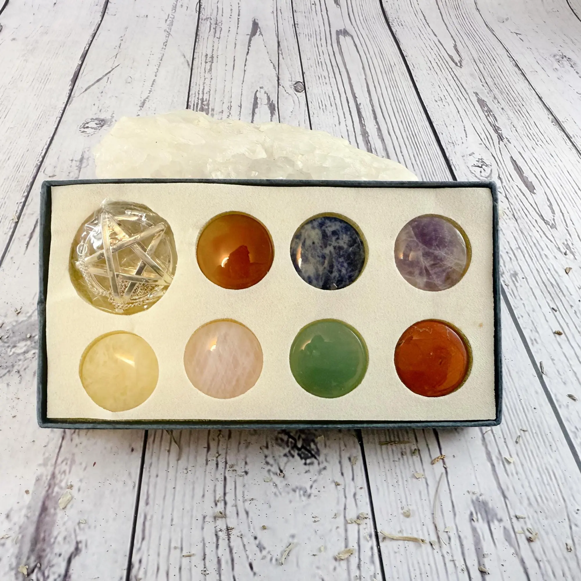 Chakra Pentagram Pendulum with 7 Interchangeable Chakra Stones - Meditation Aid, Divination Tool, Energy Healing Reiki Accessory, Gift-Ready for Crystal Lovers