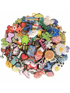 50/100 Piece Random Shoe Charms Set, DIY Decoration for Shoes Bags Bracelets, Party Gift Ideas, Animal Pattern, All Seasons