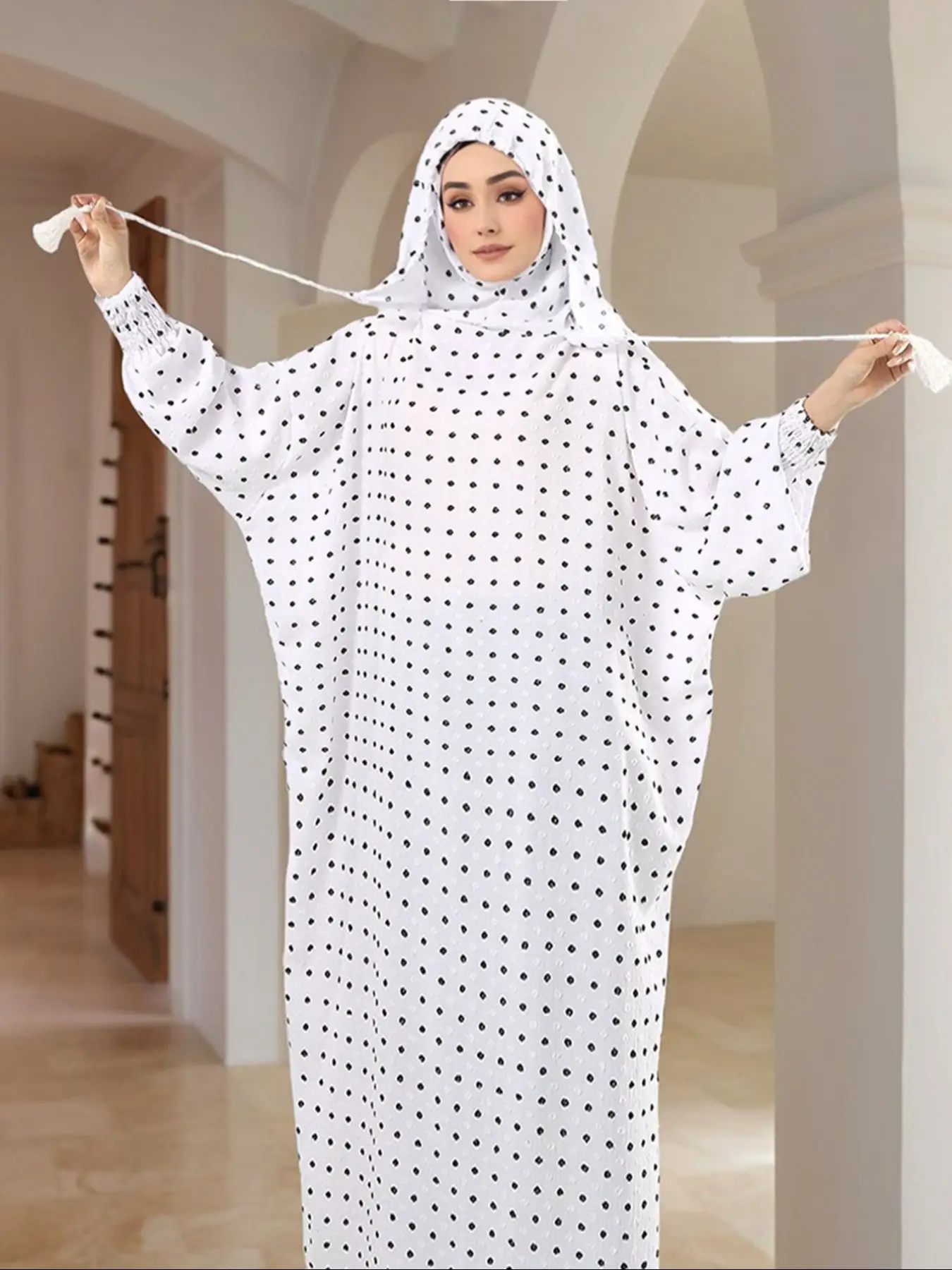 Wool Ball Spotted Printed Robe, Modest Fashion Head Strap Design, Adjustable Elasticity, Soft Breathable Fabric, Daily Wear, Modesty Muslim Thobe