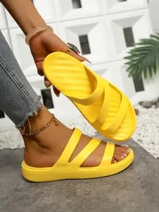 New Spring Summer 2026 Round Toe Soft Sole Hollow Out Beach Slippers, Unisex Bathroom Sandals, Lightweight Outdoor Vacation Shoes