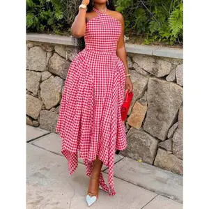 【UrbanFit Women】Red Gingham Halter Neck Asymmetrical Hem Dress, Retro Vacation Style Perfect for Outdoor Trips And Casual Party Looks