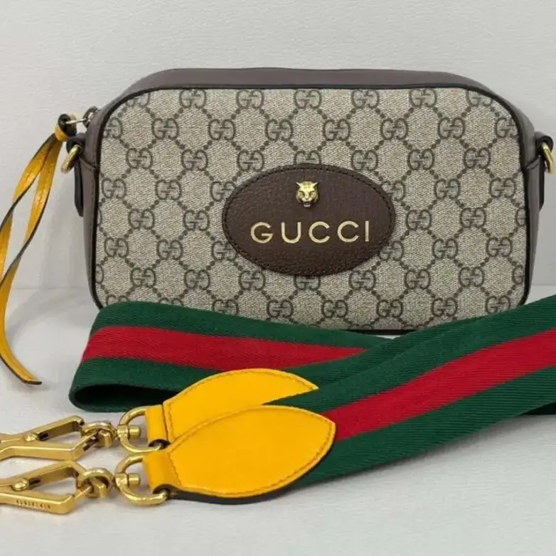 Pre-owned GUCCI Tiger Head Camera Bag GG Supreme Canvas Crossbody