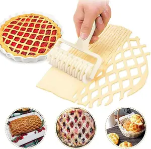 Grid Cutter Roller for Pizza & Cookie Dough - Stainless Steel Grid-Patterned Wheel with Multiple Blades for Uniform Slices - Non-Slip Handle Kitchen Gadget for Home Baking