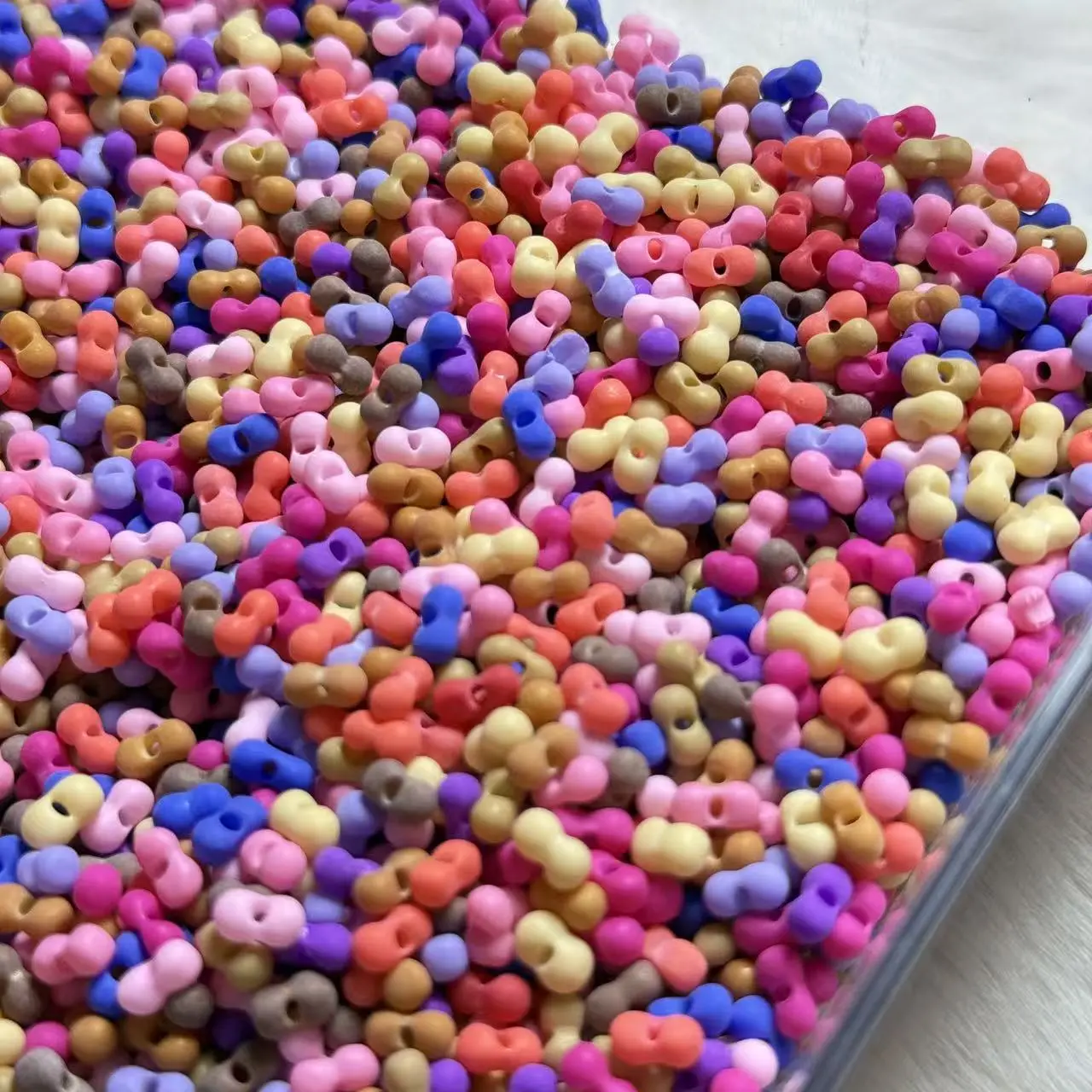 【A189】Solid Color Peanut Shaped Glass Beads MIX 30ml