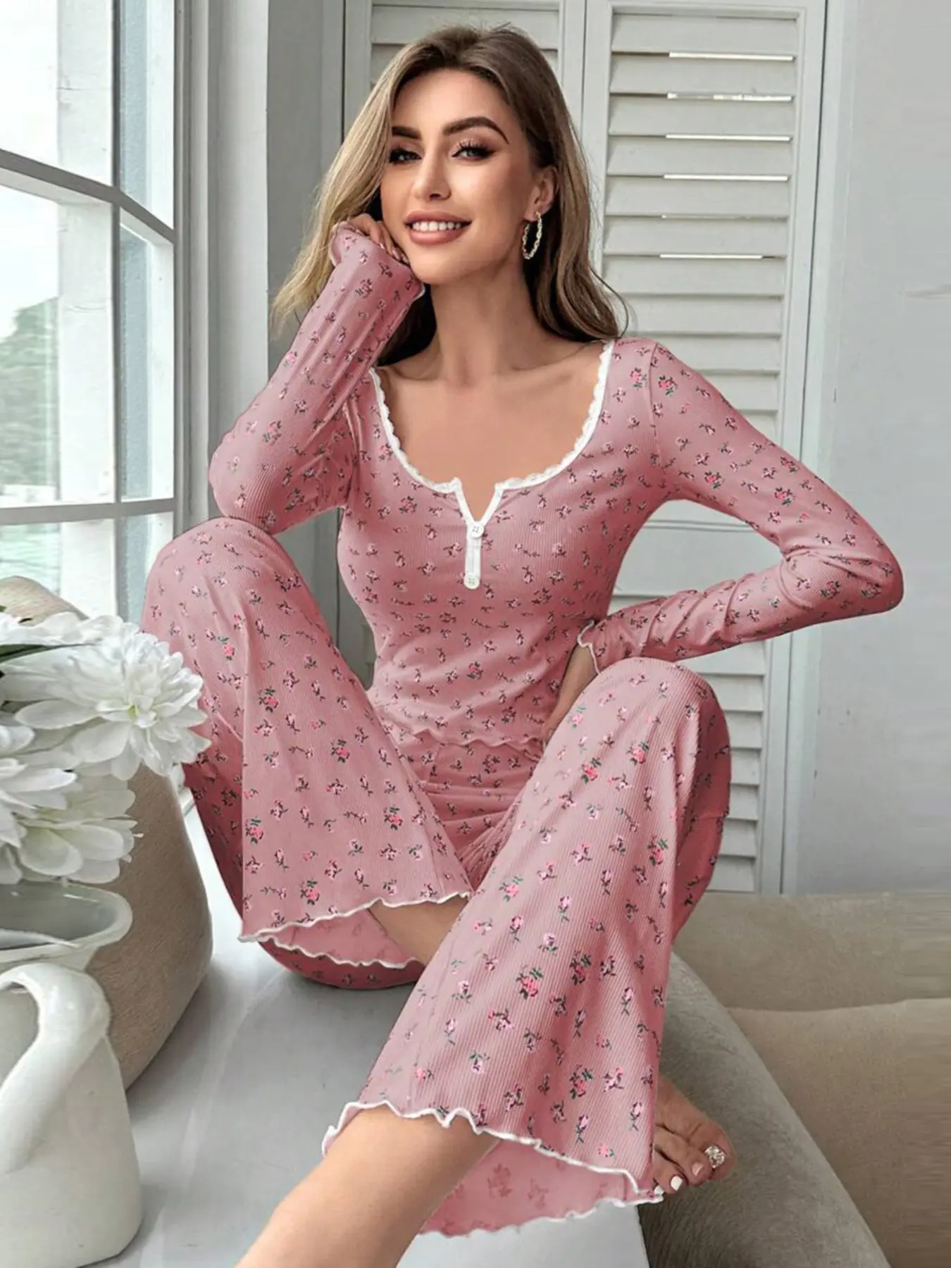 Women's Sexy Deep V Neck Floral Print Pajama Set, Slim Fit Long Sleeve Button-Up Top & Pants, Fashionable Sleepwear for Ladies