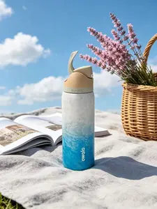 Owala 32 oz insulated stainless steel water bottle, ocean wave blue and white gradient texture leak-proof travel bottle with carrying ring, leak-proof water bottle, with 24-hour refrigeration function