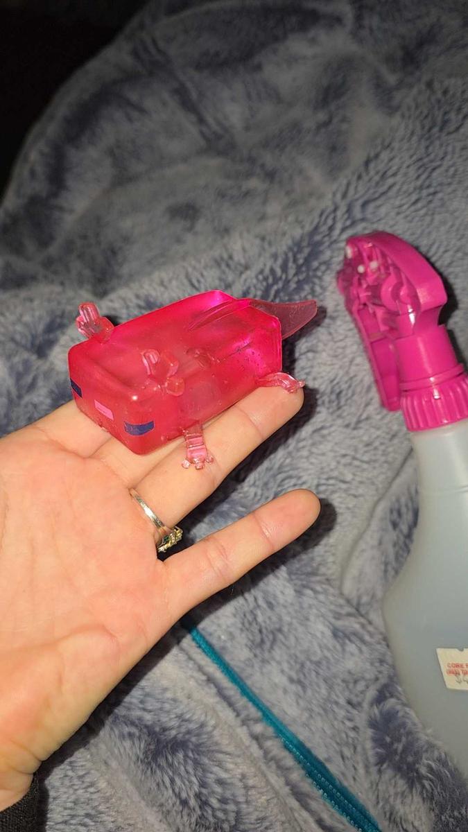 Item: Axolotl [Pink]