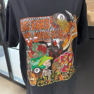 Rad babes anti social tshirt