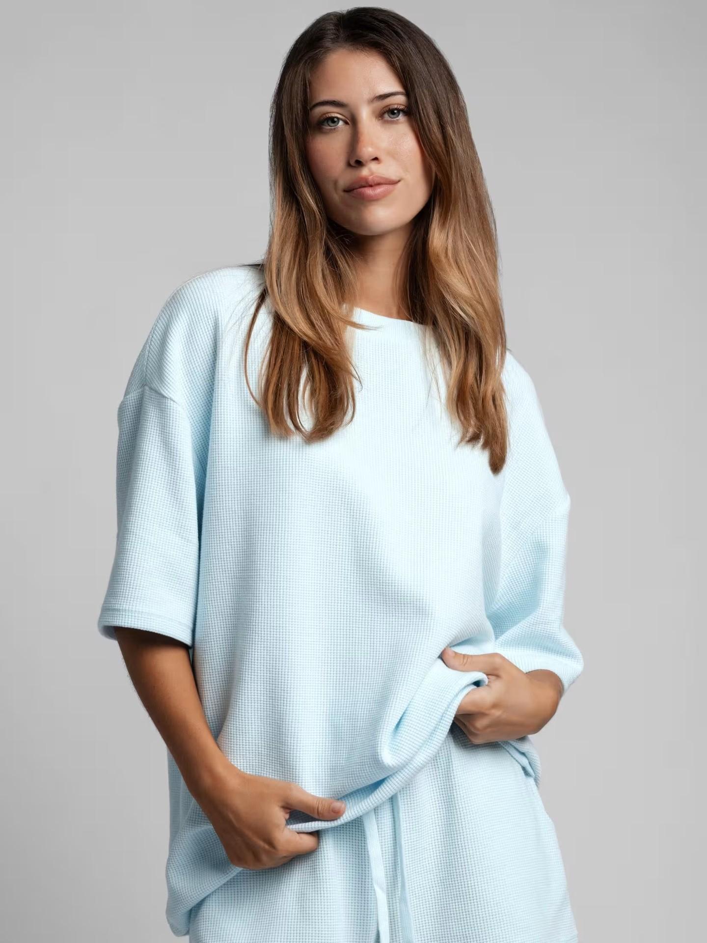 2026 Summer New Women's Clothing Set: Solid Color Loose Top and Casual Shorts