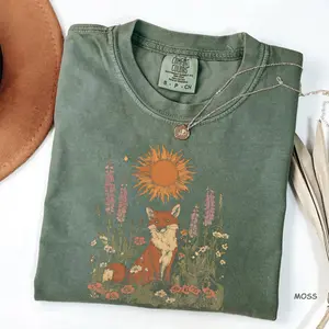 Comfort Colors Folklore Fox Flower Shirt – Vintage Cottagecore Celestial Wildflower Tee, Forestcore Botanical T-Shirt for Nature Lovers, Cotton Fabric