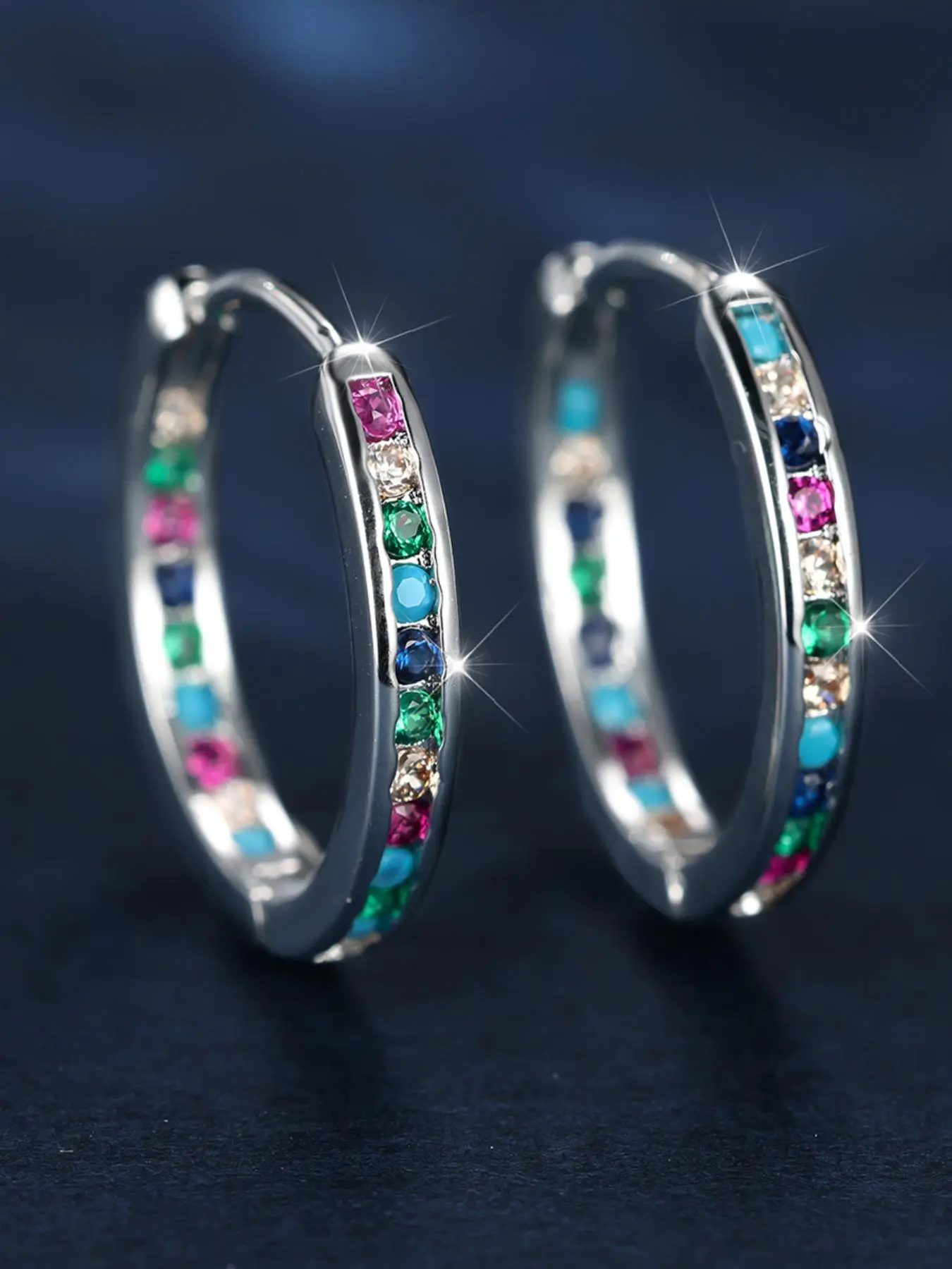 Colorful Rhinestone Decorated Bling Hoop Earrings, Statement Earrings, Elegant All-match Jewelry for Girls Gift, Female Classic Fashion Accessories for Daily Wear, Stylish Jewelry, Fashionable Hoop Earrings, Statement Hoops Earrings