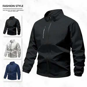 Men’s lightweight softshell jacket — new arrival for spring/autumn; windproof outdoor sports coat with hood, long sleeves, stand collar; suitable for running and everyday outdoor wear; also functions as a winter jacket.