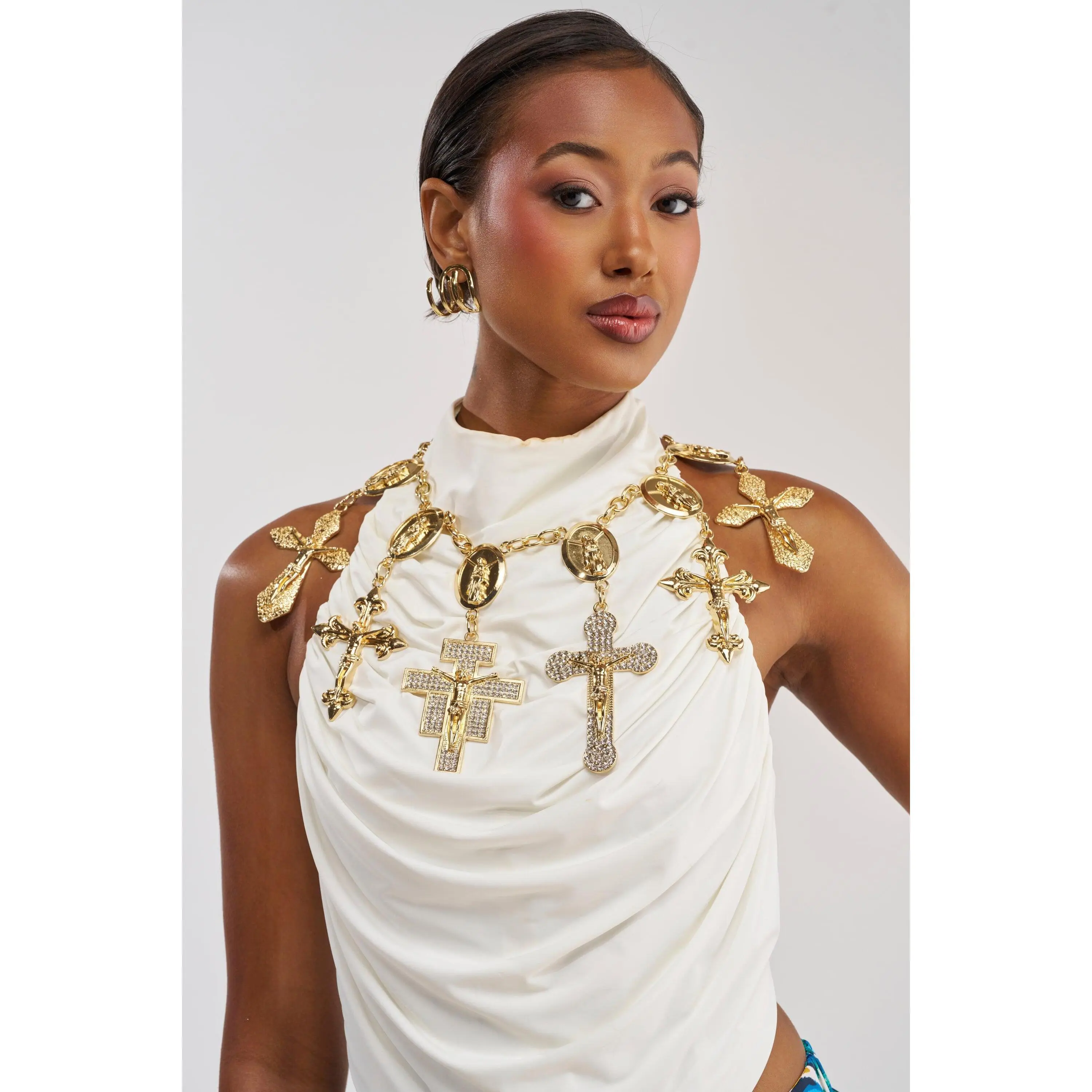 ITS CASUAL STATEMENT NECKLACE