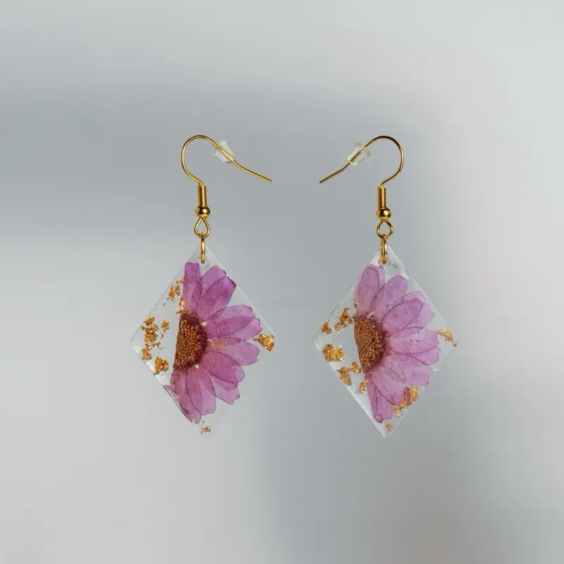 Daisy Flower Diamond Shape Resin Earrings