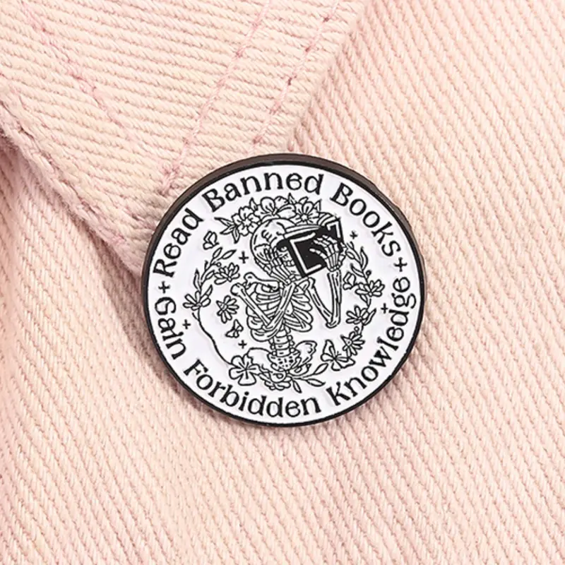 Read Banned Books Floral Skeleton Enamel Pin Durable Metal Pins Reading Lover Gothic Halloween Metal Brooch Flower Brooch Pin Lapel Backpack Badge Jewelry Accessories Gift for Friends Alloy Brooch Pin