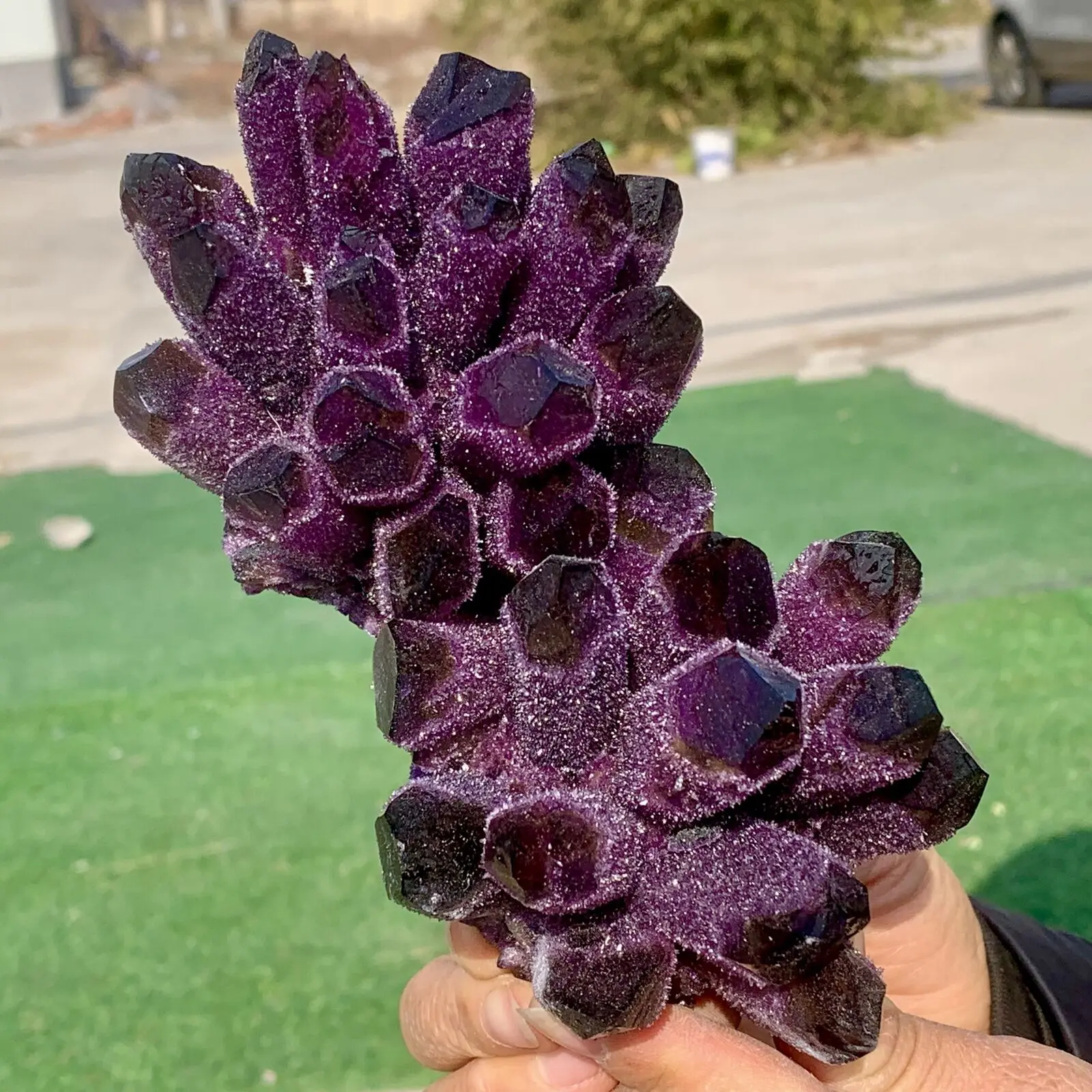 Natural Dark Purple Clustered Phantom Amethyst Geode Specimens - 310g-350g Raw Semi-Finished Handmade Carved Crystals with Crystal Degaussing, Home Decoration Collectibles for Girls, Jewelry Accessories & Derivatives, Teens, 300-350G, Raw Finish