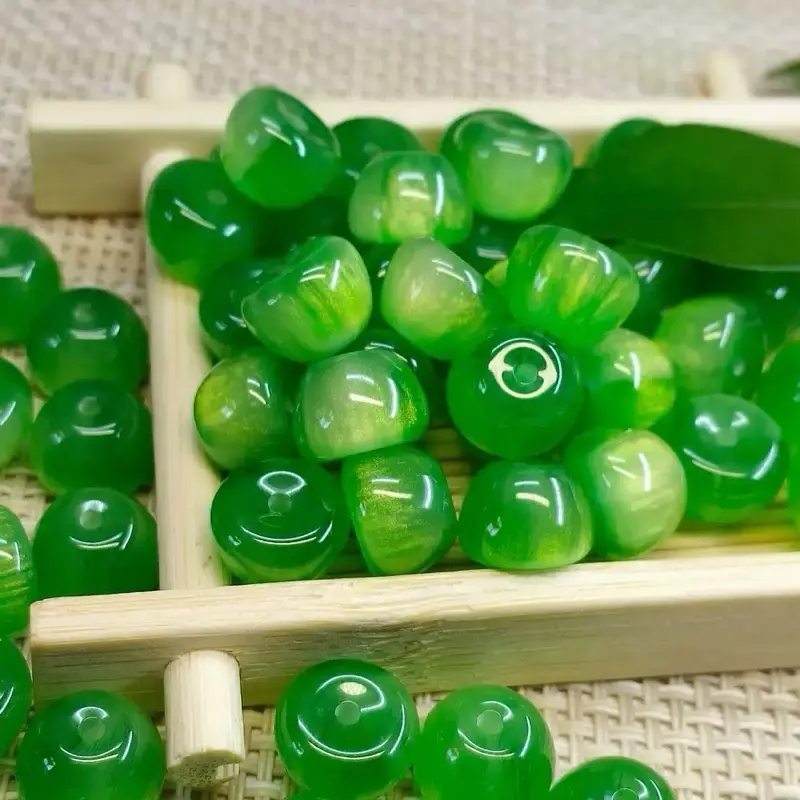【B014 】Resin Apple Beads for Jewelry Making, Craft DIY Supplies