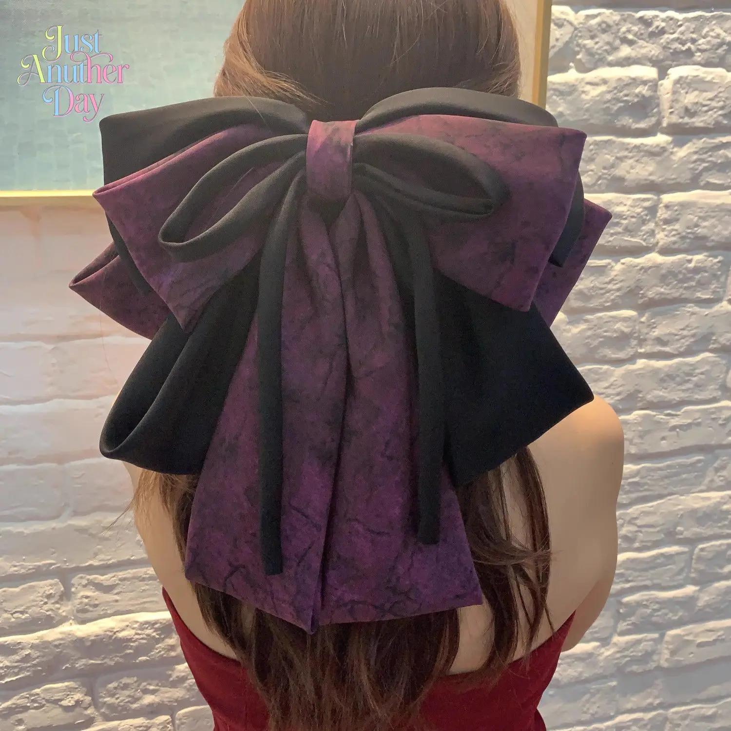 Women's Retro Hong Kong Style Oversized Bow Hair Clip, Elegant Purple & Black Two-Tone Satin Bow Barrette with Long Ribbon Tails, High-End Back-of-Head Spring Hair Accessory