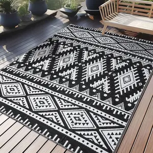 [New Deal] Outdoor Rug Waterproof 5x8 ft, Reversible Outdoor Plastic Straw Rug, Boho Patio Rug, Indoor Outdoor Carpet, RV Mat Outside for Patio, Camp, Picnic, Balcony, Deck, Backyard, Black & White