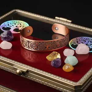 Pure Copper Bracelet with Tree of Life Pattern - Adjustable Magnetic Design