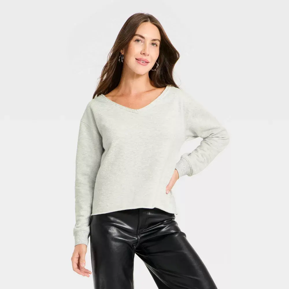 Women's Oversized Sweatshirt - Universal