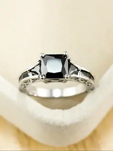 Unique black synthetic zirconia rings for women and girls, fashionable and stackable engagement rings, elegant and retro, suitable for women to wear during travel, wedding parties and Valentine's Day gifts, Teardrop Bridal Rings
