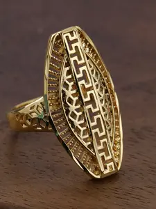 5a Quality Hollow Out Carved Ring, Elegant Striped Design, Copper Chain, Perfect Gift for All Seasons, Ideal for Boys and Girls
