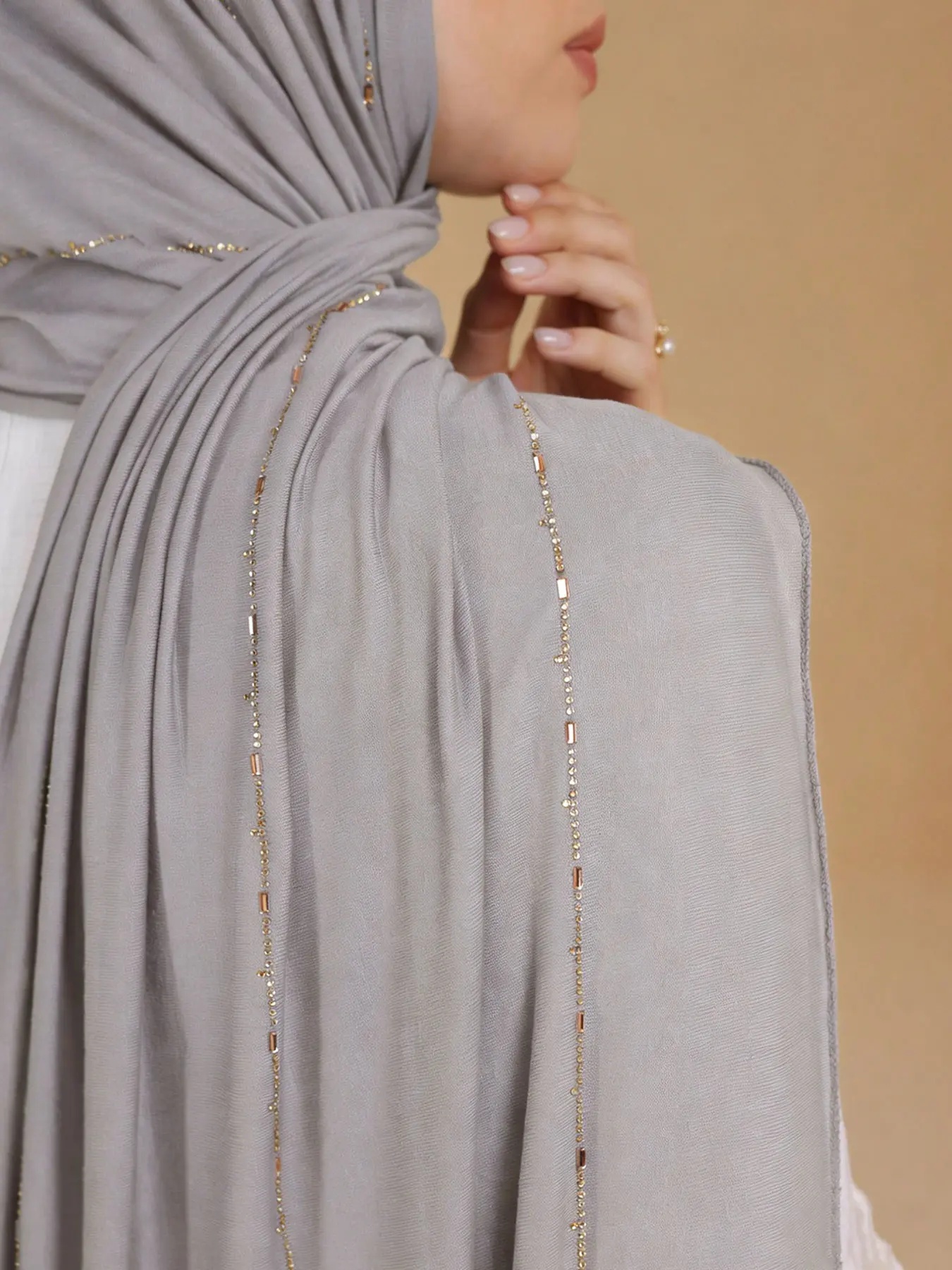 Women's Plain Jersey Soft Headscarf, Turban Hijab, Rhinestone Decor, Arabic Style Casual Long Scarf, Conservative Modesty Hijab Wrap Solid Color, Tignon Scarf, Daily Use