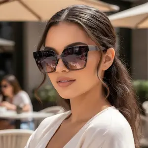 Women's 2026 Retro Full Rim PC Aviator Sunglasses, UV400 UV-Protection Anti-Blue Light Polarized Lenses, Stylish Female Sunglasses for Beach Use