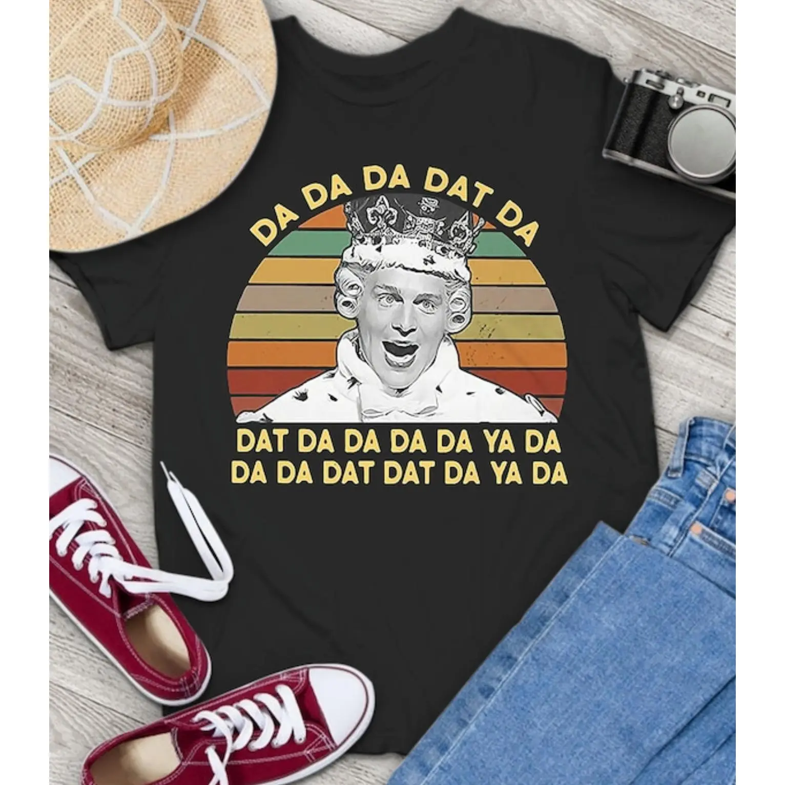Alexander Hamilton Fans T-Shirt - 100% cotton King George III Retro Sunset Vintage Graphic Tee with "Da Da Da Dat Da" Lyrics, Gift for Musical Theater Lovers