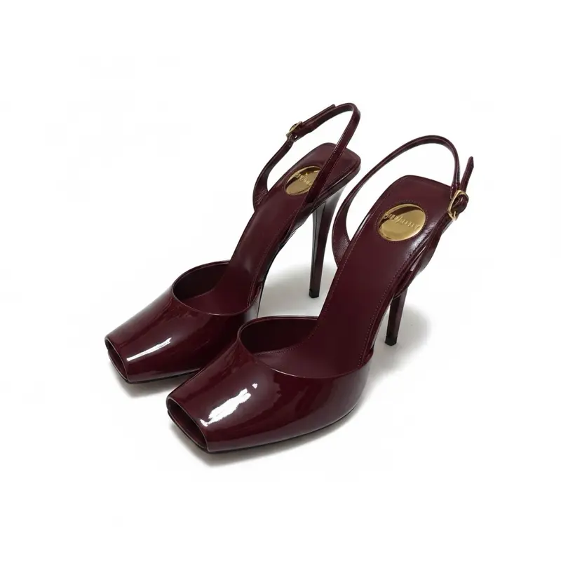 Saint Laurent La Scandale patent calfskin sandals Size  37.5