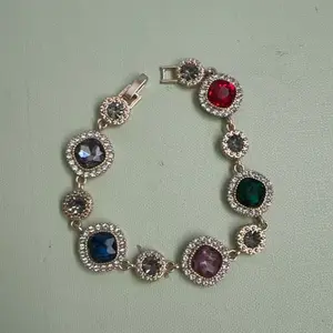 003  Artistic ornaments