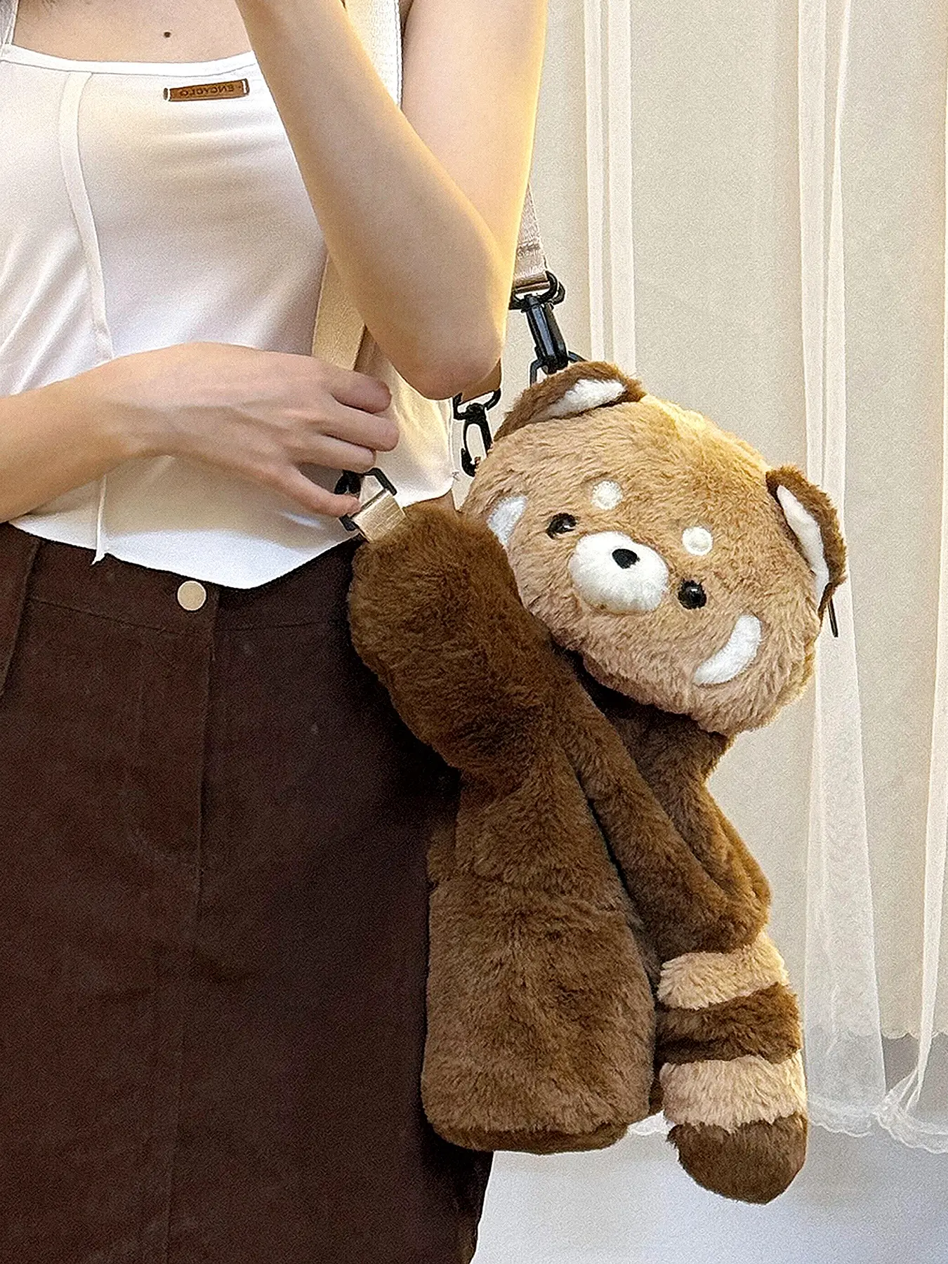 Cute plush backpack, fashionable cartoon trendy doll shoulder crossbody bag, soft texture backpack, cute niche design shoulder bag, Fluffy Backpack, Fuzzy Backpack, Kawaii Backpack, suitable for going out to play, dating, shopping and other scenes.