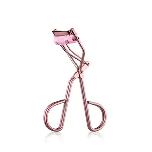 New convenient eyelash curler with comb, easy to create natural curls, equipped with a rubber pad for assistance