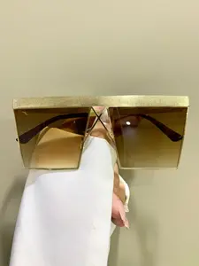 Large Square Metal Frame Glasses, Square Frame Eyeglasses, High-End Fashion Personalized Decorative Eyewear for Men and Women, All Seasons Casual Style