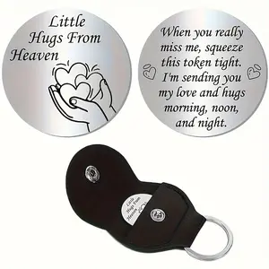 1pc Engraved Pocket Hug Token - Double-Sided Message Keyring with Heart and Hug Charms, Keychain For Bags, Long-Distance Relationship Gift for Boyfriend/Girlfriend, Birthday Love Keepsake Christmas Valentine's Day Anniversary Gift