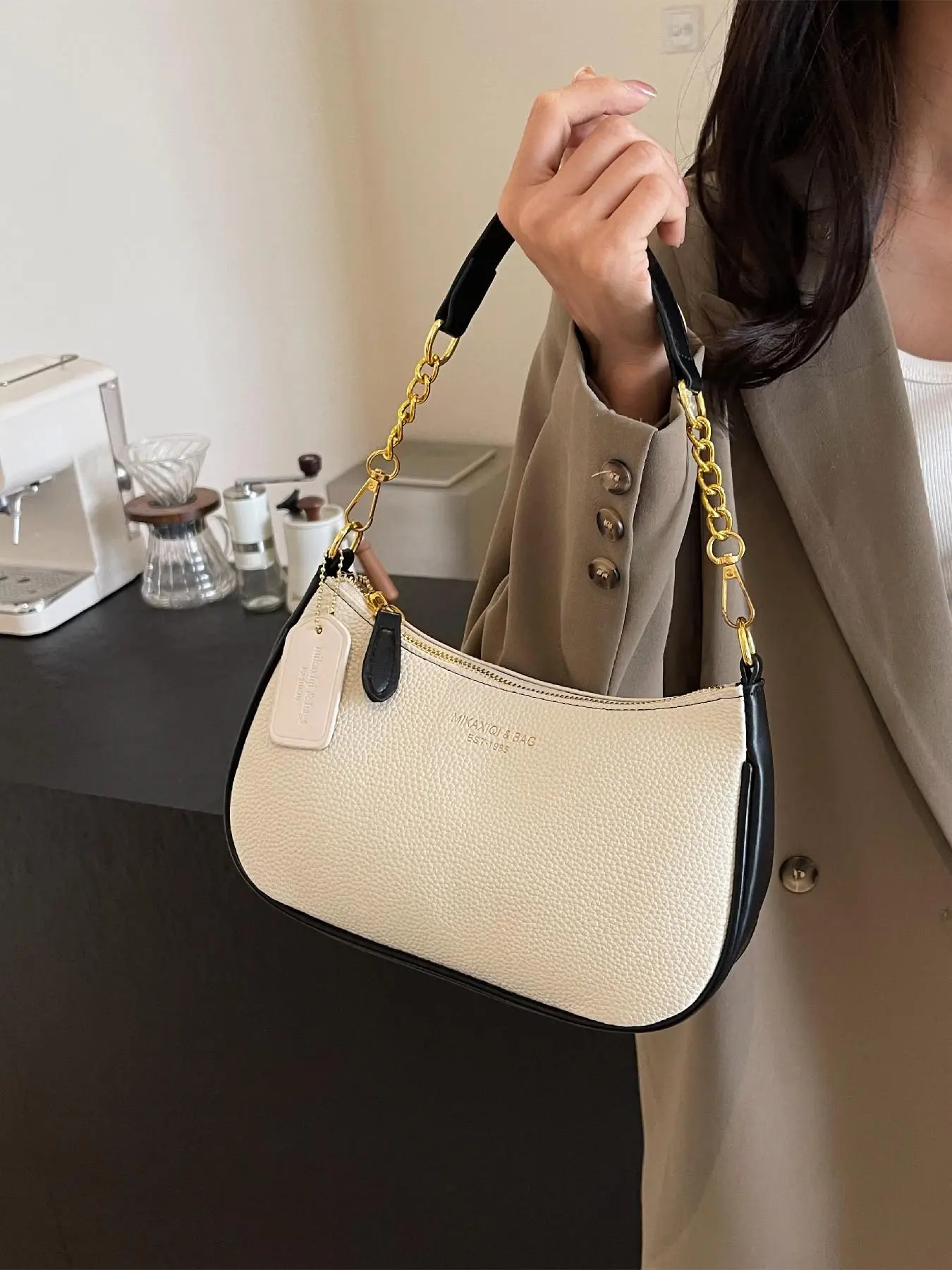 Women's Fashion Chain Decor Crossbody Bag, Casual Pu Leather Shoulder Bag for Daily Used, Trendy Versatile High-quality Daily Commuting Bag