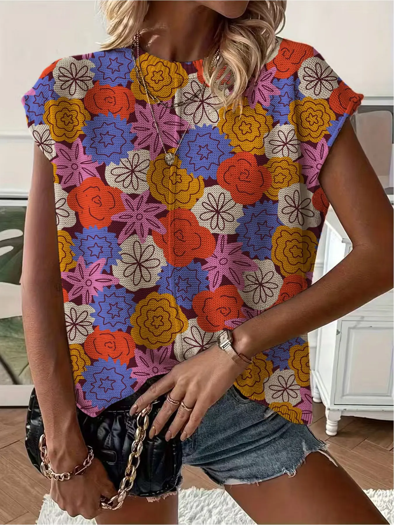 Spring/Summer crew neck drop-shoulder loose fit contrast floral print short-sleeve women's knit top, vacation style, casual elegant commute, ladies short-sleeve knit top, bikini cover-up.