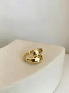 Likemychoice Minimalist Ring - Elegant Simplicity Versatile Everyday Wear Understated Elegance Timeless Design Suitable for Various Occasions Intertwined Band Ring