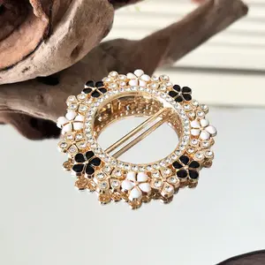 3Pcs Elegant Rhinestone Buckle Clips – Metal Knot Accessories For Clothes & Scarves, Chic Black White Flower Waist Clips, Vintage T-Shirt Tie Rings, Stylish Scarf Holder Jewelry For Women & Gifts