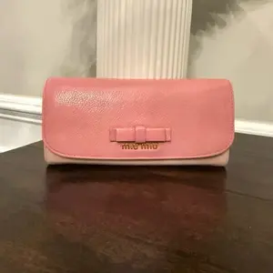 Pre-owned muimui Leather Small Leather Goods Mui Mui Pink All Wallet