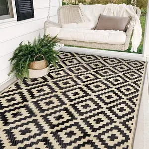Geometric Pattern Outdoor Rug, 1 Count Waterproof Double Sided Floor Mat, Modern Area Rug for RV, Terrace, Backyard, Deck, Beach, Camping, Checkered Outdoor Rug
