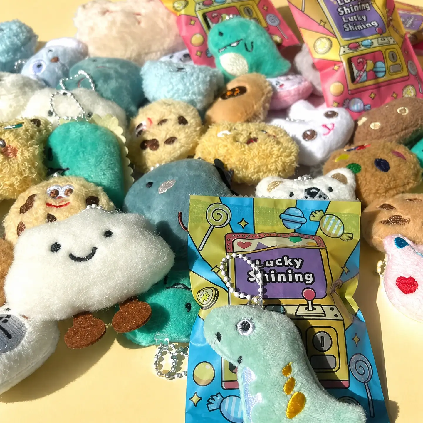 Cute Plush Keychains Bag Charms 20/40 Pcs - Soft Stuffed Animals for Valentine's Party Favors & Stocking Stuffers