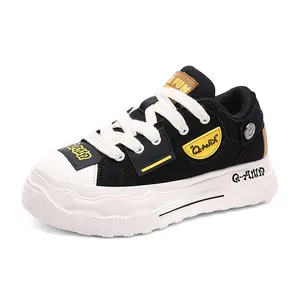 Q-AND Women’s Black Platform Sneakers – Casual Low Top Streetwear Shoes with Thick Sole, Lightweight Skate-Inspired Walking Trainers, Non-Slip Fashion Sneakers for Everyday Wear