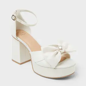 Women’s Melody Heels with Memory Foam Insole - A New Day White 7.5