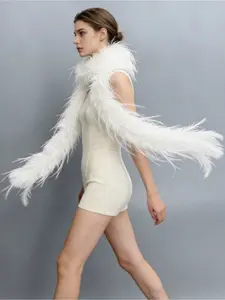 1-piece women's autumn-winter solid color thick and warm high-end plush scarf, individualistic spicy girl stage style neck warmer, fur stole, fashionable COS play outfit accessory