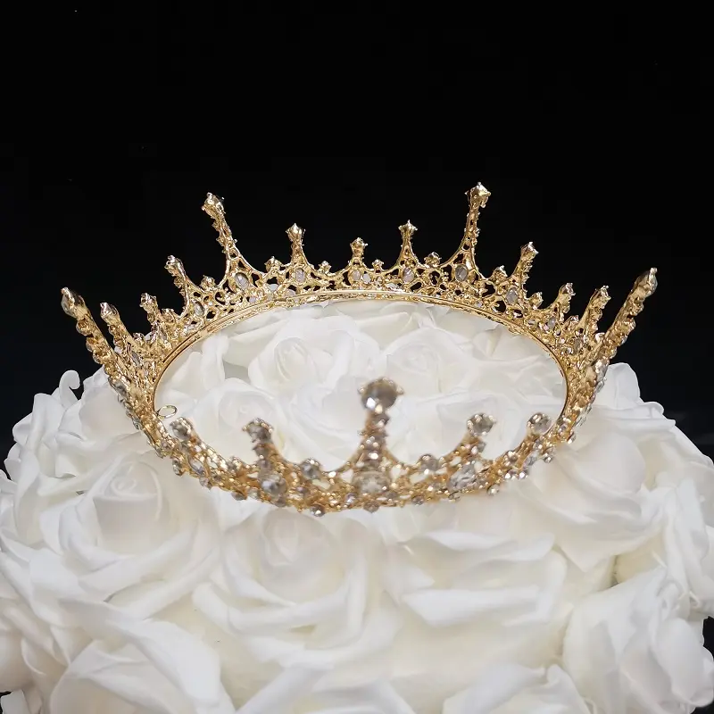 5.6 oz Wedding Crown Cake Topper - Gold