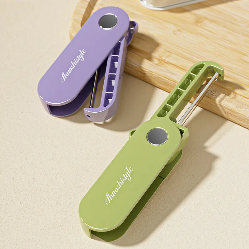 Stainless Steel Fruit Peeler, Compact Portable Kitchen Utensil with Folding Storage Design for Fruit Peeling