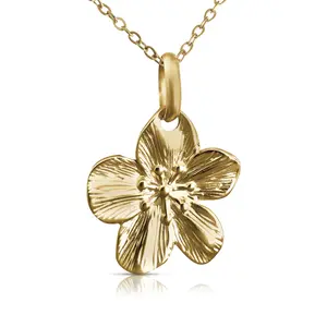 Chic Flower Necklace - 18k Gold Plated Hibiscus Pendant Water-Resistant Everyday Wear Charm Jewelry